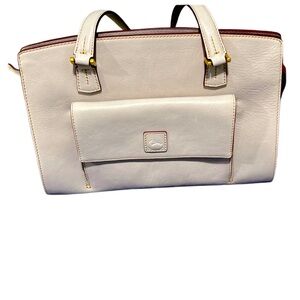 NWT LG Dooney & Bourke Saffiano Florentine Leather Shoulder Handbag Neutral Zips